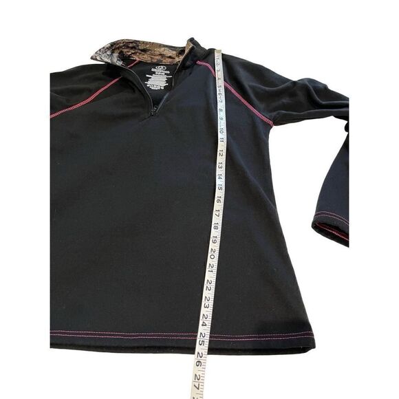 Mossy Oak black fleece pullover with pink piping 🙂3/$15 - Picture 4 of 6